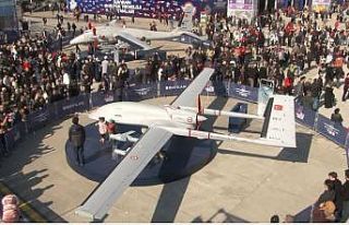 TEKNOFEST’te Gökbey ve Bayraktar TB3 yoğun ilgi...