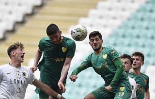 TFF 2. Lig: Bursaspor: 1 - Menemen FK: 1