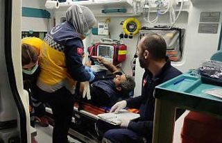 Ticari taksinin çarptığı yaya yaralandı