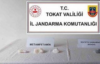 Tokat’ta arabada uyuşturucu yakalandı