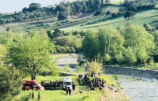 Traktör devrildi, 82 yaşındaki sürücü hayatını...