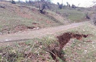 Tunceli İl Özel İdaresi, sağanak yağışın tahribatını...