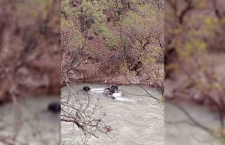 Tunceli’de 38 gün önce çaya uçan araç bulundu