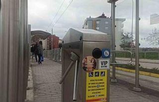 Turnike kırılınca fırsatçılara gün doğdu