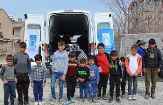 Tuşba Belediyesi hizmeti vatandaşın ayağına götürüyor