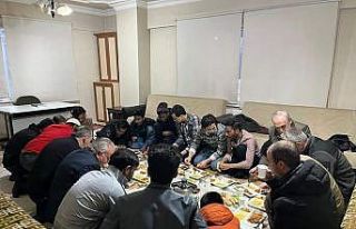 Ümmetin gençleri bir sofrada