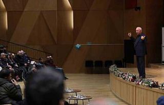 Ünlü şair ve yazar Genç, Büyükşehirle Ramazan’ın...