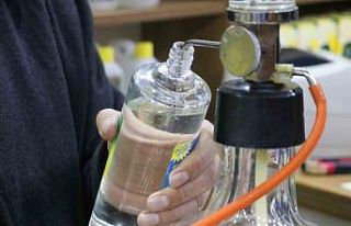 Uzmanı uyardı, renkli kolonyalardan kaçının