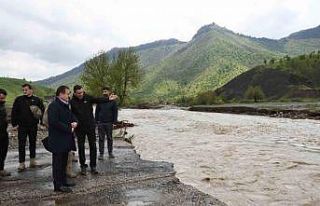 Vali Akbıyık sel bölgesinde