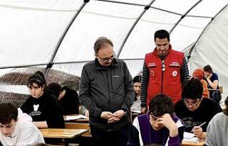 Vali Kızılkaya Elbistan’da öğrenciler ile buluştu