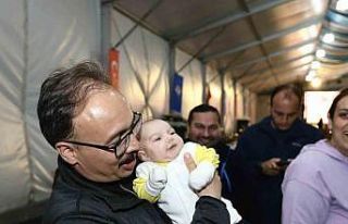 Vali Kızılkaya, İkra bebeği Elbistan’da bir...