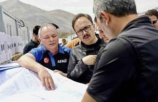 Vali Kızılkaya konteyner kentlerde inceleme yaptı