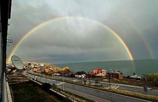 Van Gölü’nde gökkuşağı mest etti