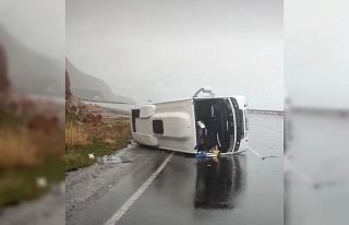 Van’da trafik kazası: 16 yaralı