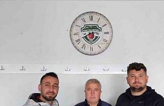 Yahyalıspor antrenör Mehmet Susamış ile yeniden...