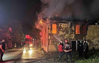 Yangından son anda kurtuldular