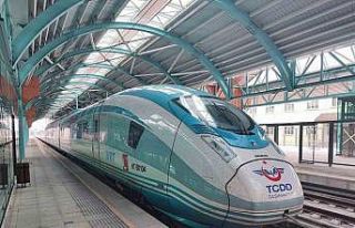 Yüksek hızlı tren Sivaslıları heyecanlandırdı