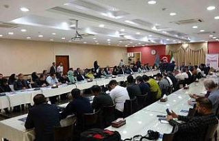 Yüksekova-İran arasındaki turizm görüşmeleri...