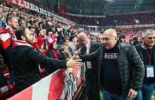 Yüksel Yıldırım: "Efsane takım kaldığı...