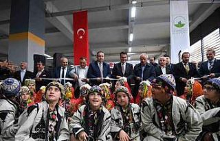 Yunuseli’ne hem otopark hem kapalı pazar alanı