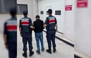 10 yıl 5 ay hapis cezasıyla aranan şahsı jandarma...
