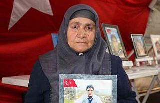 13 senedir evlat hasreti çeken anne: “HDP önünde...