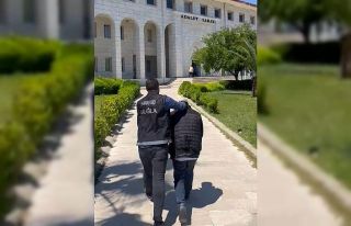 1 Kilogram Metamfetamin ile yakalandı