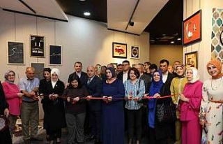 1 yıllık emeklerini sergilediler