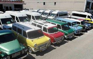 20 yıl önce minibüs satın aldı, klasik araç...