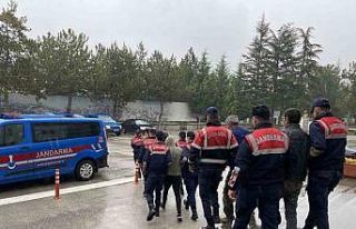 22 bin liralık kablo çalan şüpheliler jandarma...