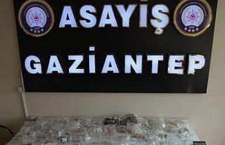 43.5 milyon TL’lik para ve ziynet eşyasını çalan...