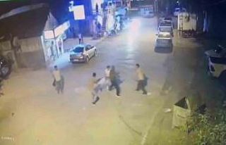 Adana’da 1 kişinin vurulduğu silahlı kavga kamerada
