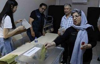 Adana’da Cumhurbaşkanı seçimi için oy kullanma...