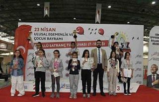 Adana’daki satranç turnuvası sonuçlandı