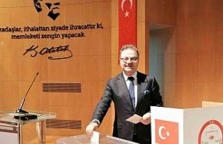 AHKİB’de Başkan Tekin güven tazeledi