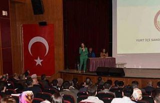 Ahlat’ta ‘Yurt İçi Sandık Kurulu Eğitimi’...