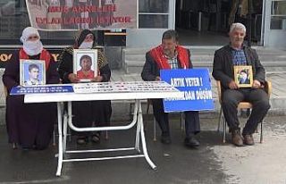 Ailelerin evlat nöbeti devam ediyor