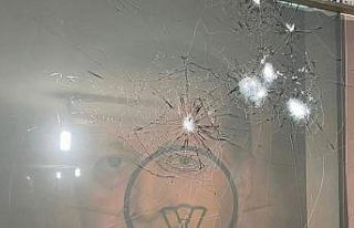 AK Parti İlçe Teşkilatı binasına saldırı