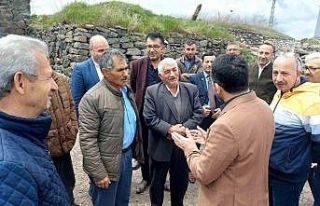 AK Parti Milletvekili Çalkın, kapı kapı dolaşıyor