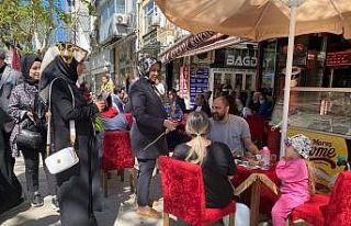 AK Parti Vekil Adayı Öztürk, Maltepelilerle buluştu,...