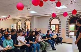 Akademi lise ve bilgievi öğrencilerine motivasyon...