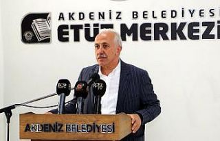 Akdeniz Belediyesi eğitim desteğinin son taksitini...