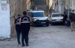 Akrabaların silahlı kavgasında 10 gözaltı