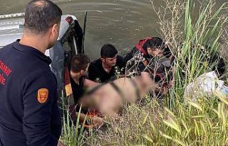 Aksaray’da araç kanala düştü: 1 ölü, 1 yaralı