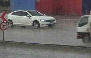 Aksaray’da şiddetli yağmur etkisini sürdürüyor