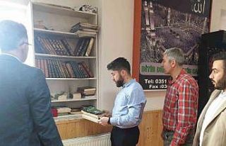 Almanya’da camiye çirkin saldırı