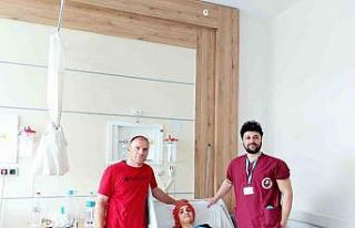 Ameliyat korkusu nedeniyle karnındaki dev kitleyle...