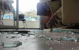 Anamur’daki hortum evleri savaş alanına çevirdi