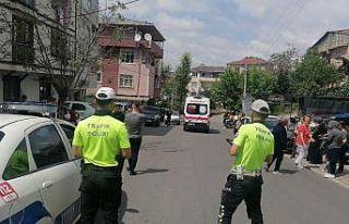 Aniden yola çıkan 8 yaşındaki çocuğa otomobil...