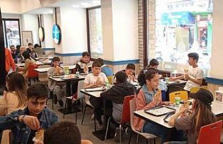 Ankara’dan Eskişehir’e geziye gelen öğrencilerin...